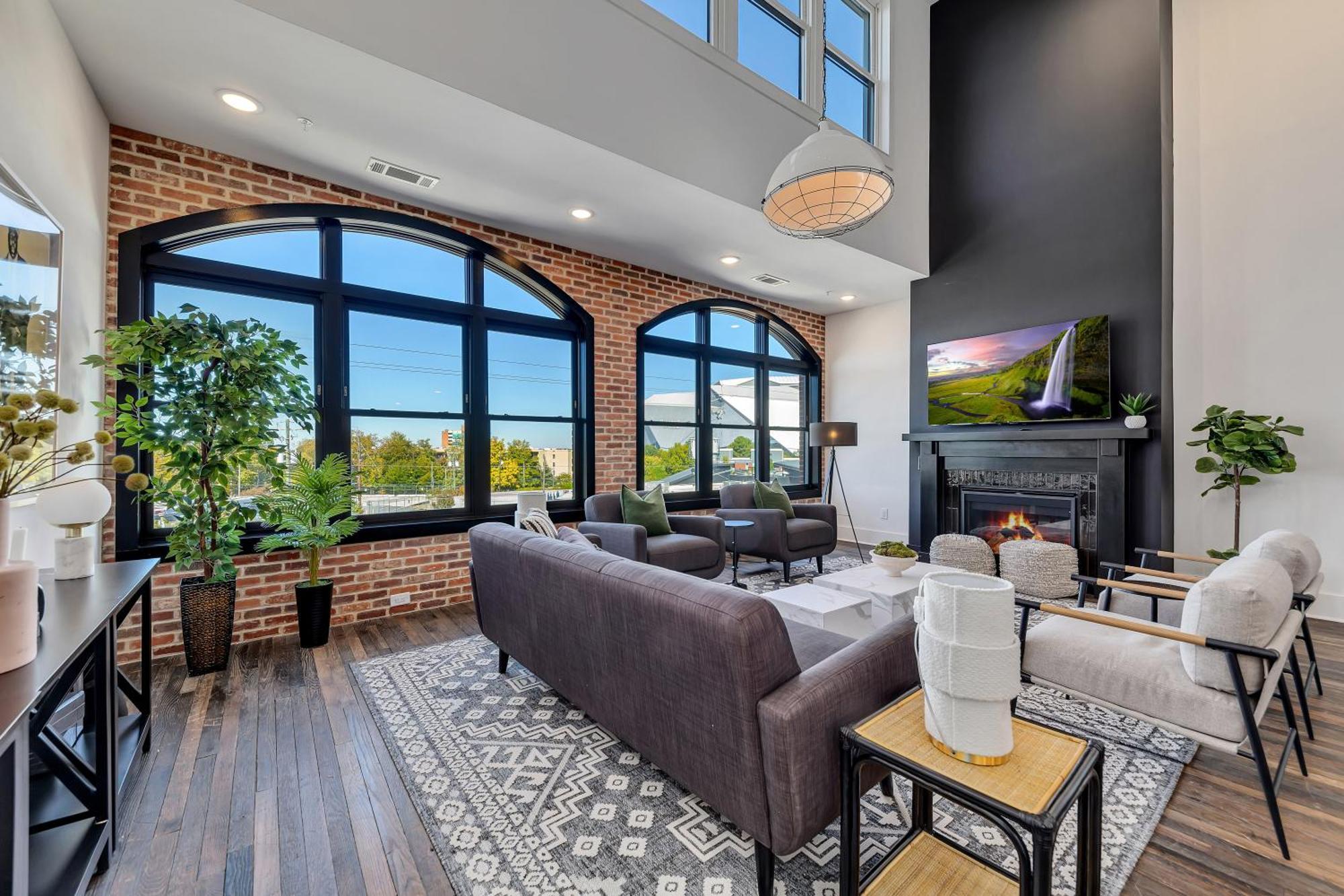 Top Floor Penthouse Lofts Apartment Atlanta