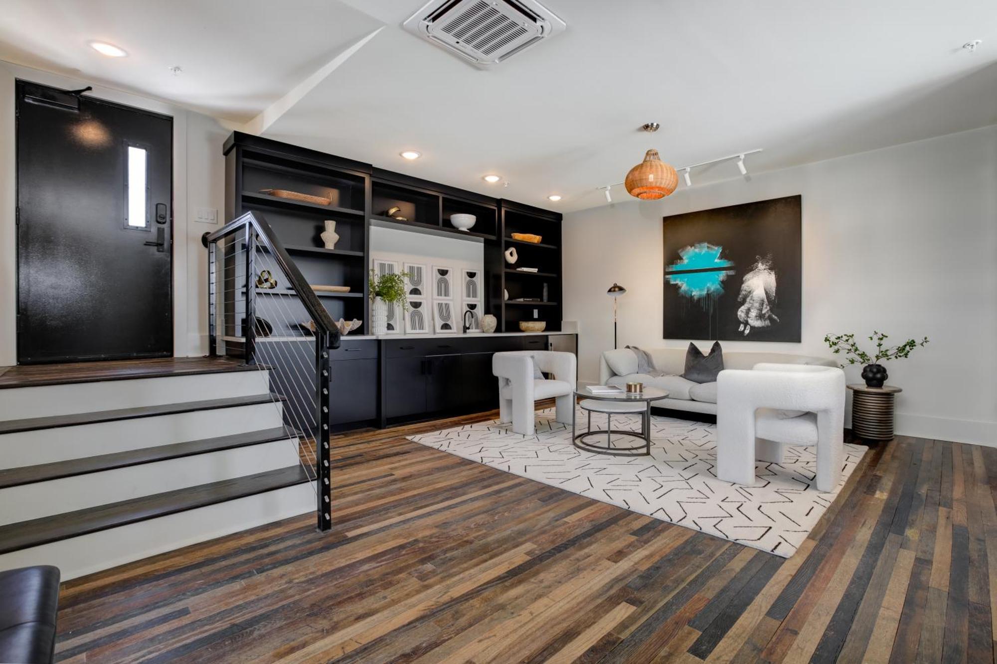 Top Floor Penthouse Lofts *